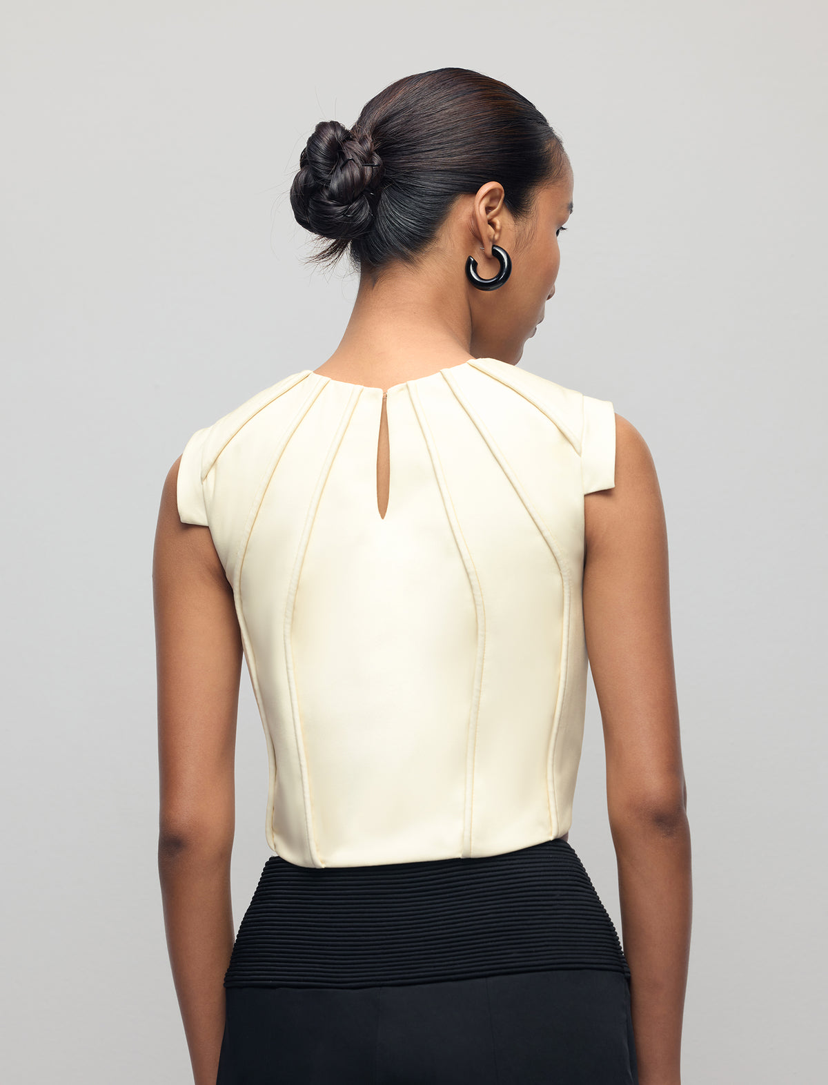 Outline Top