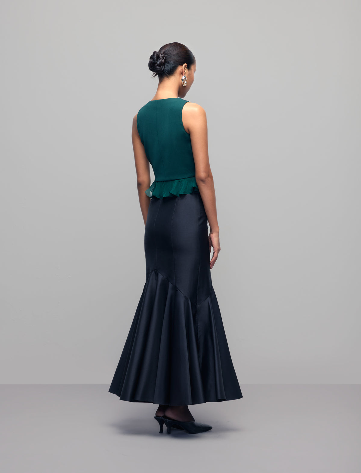 Axial Skirt