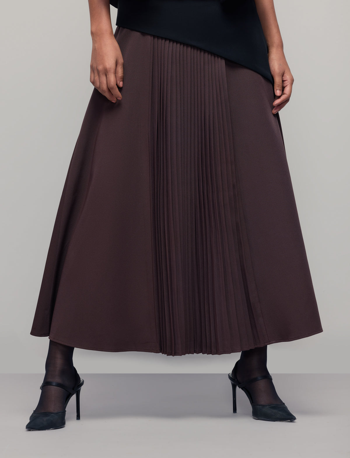 Mullion Skirt